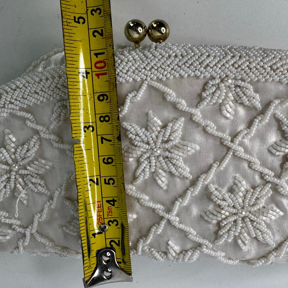 Vintage Mid Century Beaded Clutch Folding Lock Satin Lining Prom Wedding READ - Picture 7 of 8